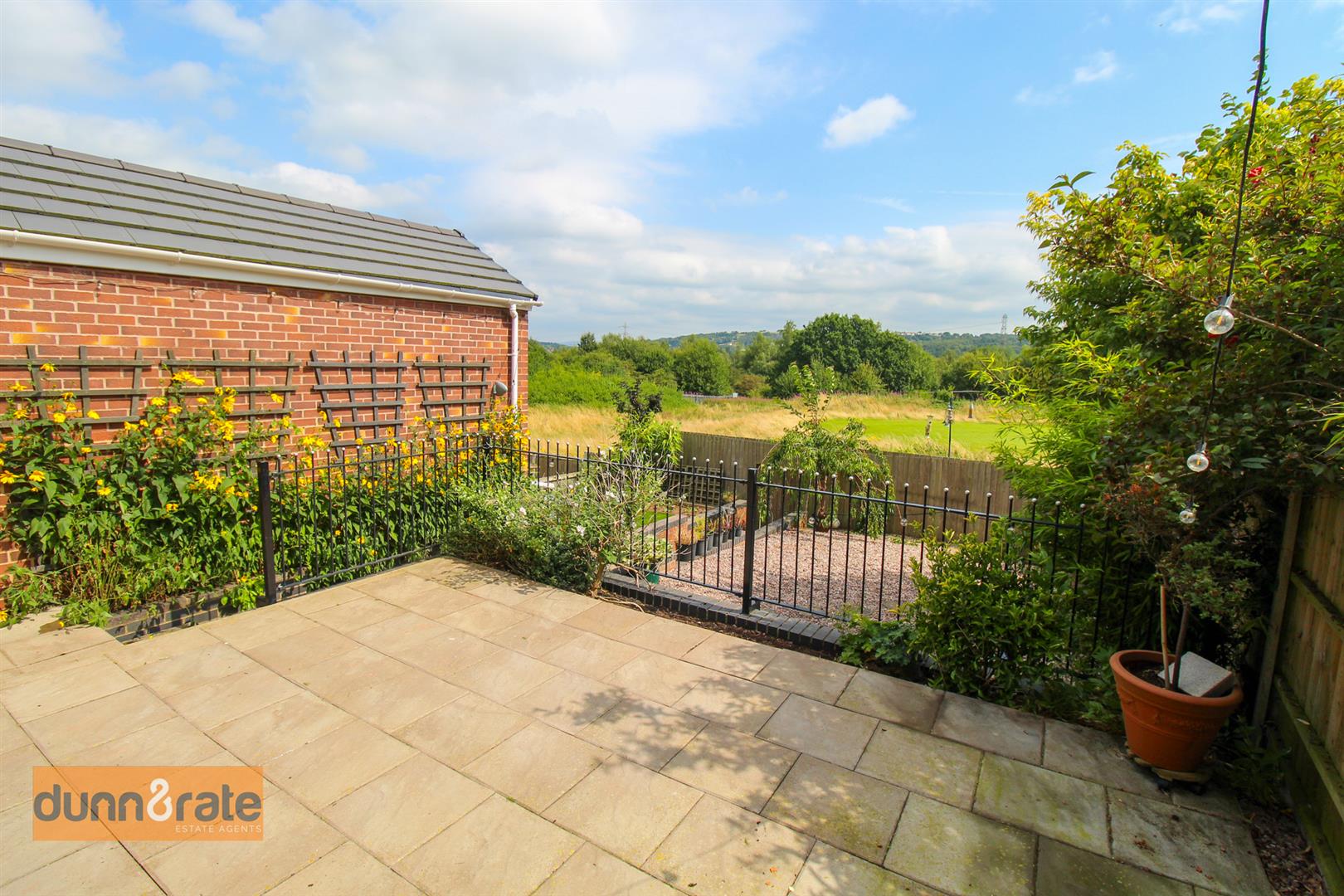 Bouverie Parade, Sneyd Green, Stoke-On-Trent